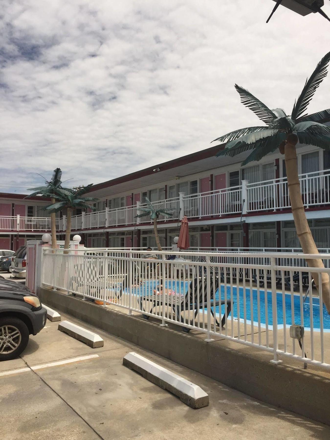Skylark Resort Motel Вайлдвуд Экстерьер фото