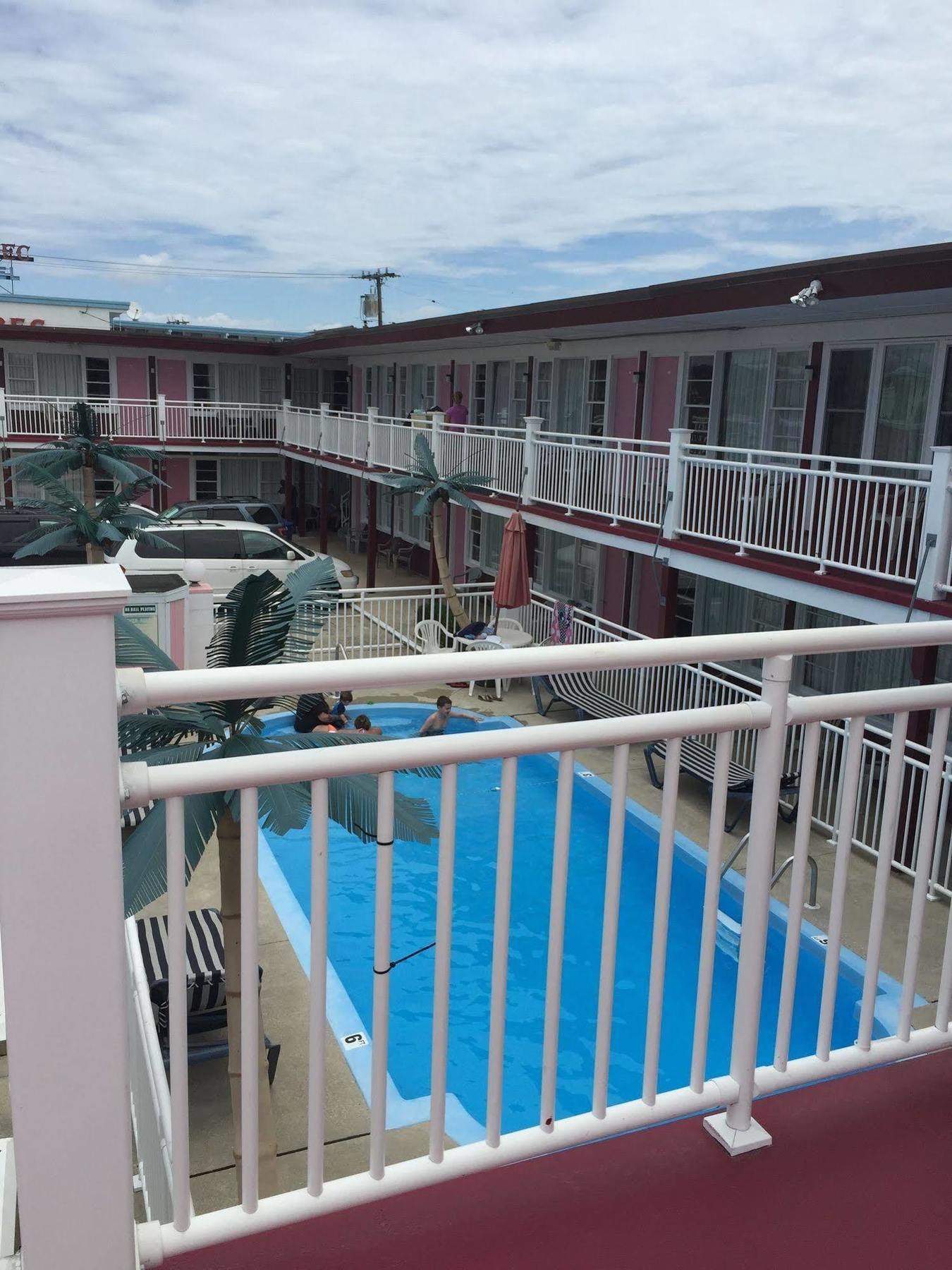 Skylark Resort Motel Вайлдвуд Экстерьер фото